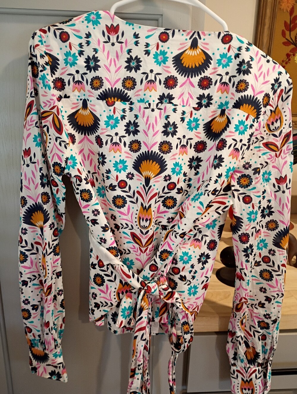 Boden White Long-Sleeve V-Neck Blouse with Multicolor Floral Print - Picture 3 of 3